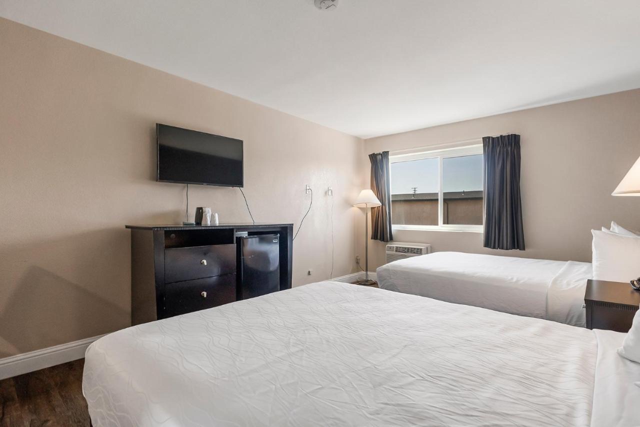 Sutter Inn Yuba City Exterior photo