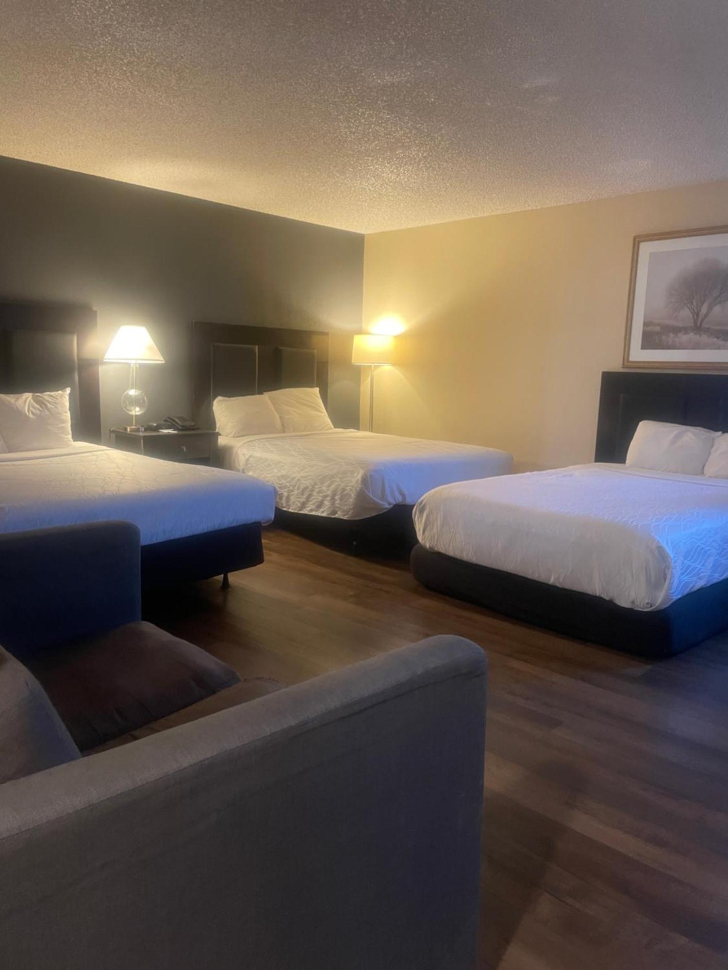 Sutter Inn Yuba City Exterior photo